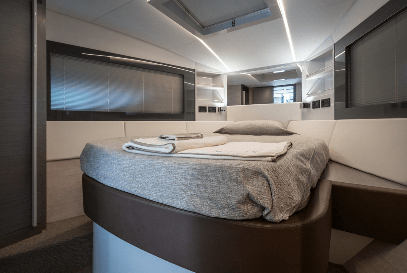 Buy a yacht POLAR 5X
