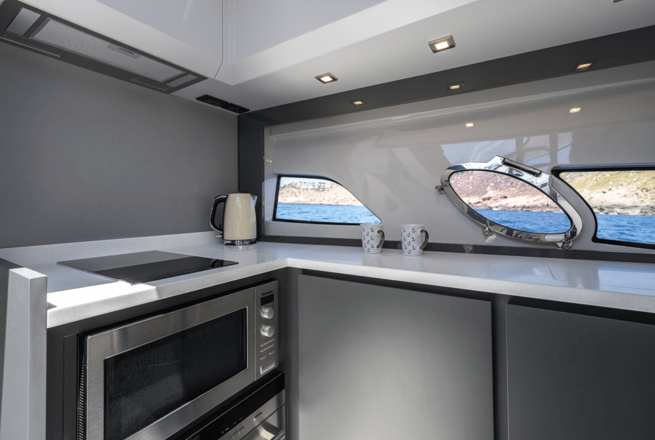 POLAR - PERSHING yacht sale