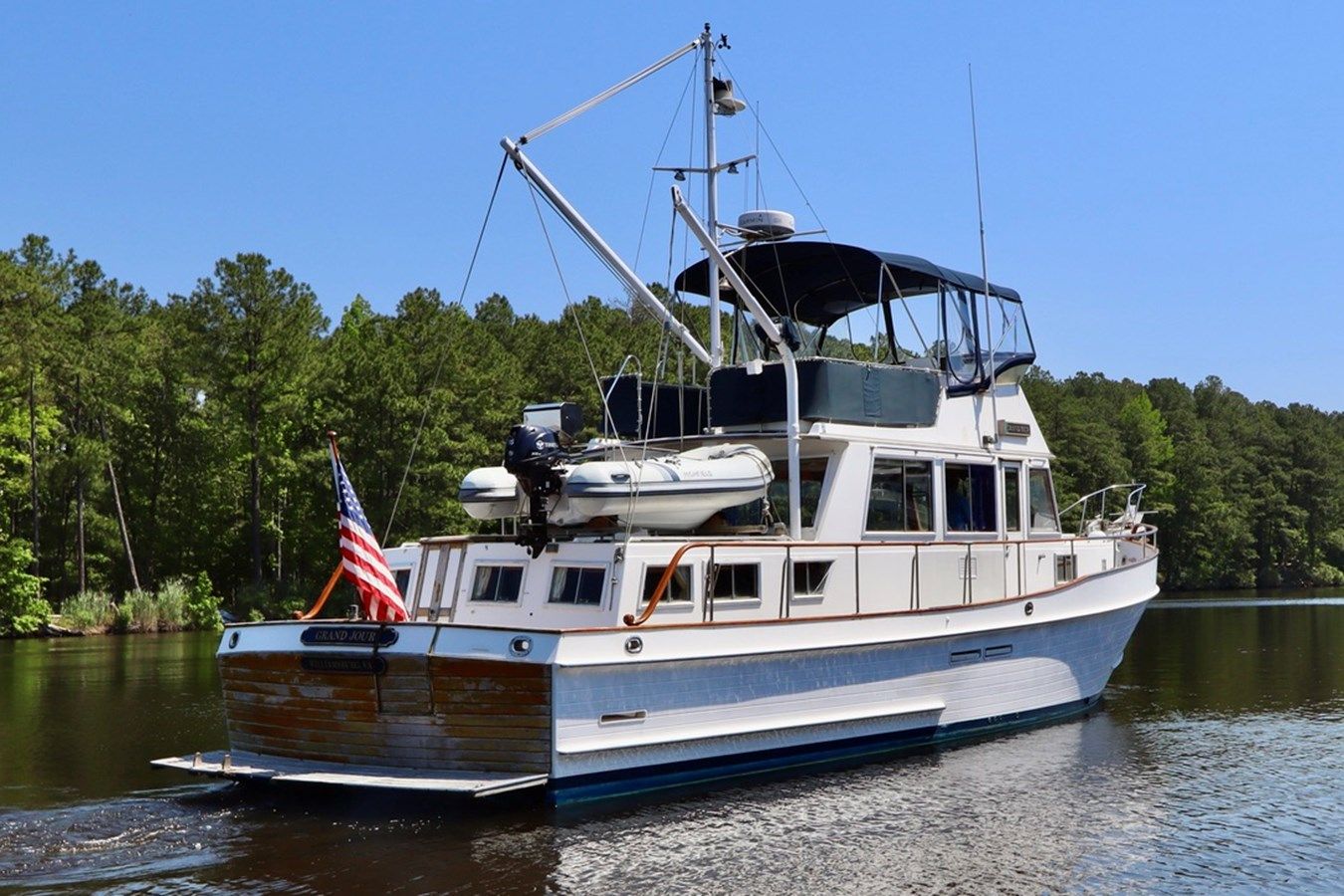 Buy a GRAND JOUR 46 at Shestakov Yacht Sales