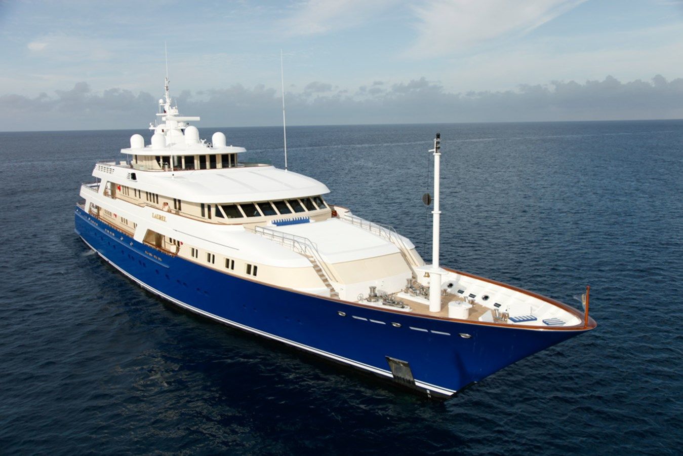 Купить яхту LAUREL 240 в Shestakov Yacht Sales