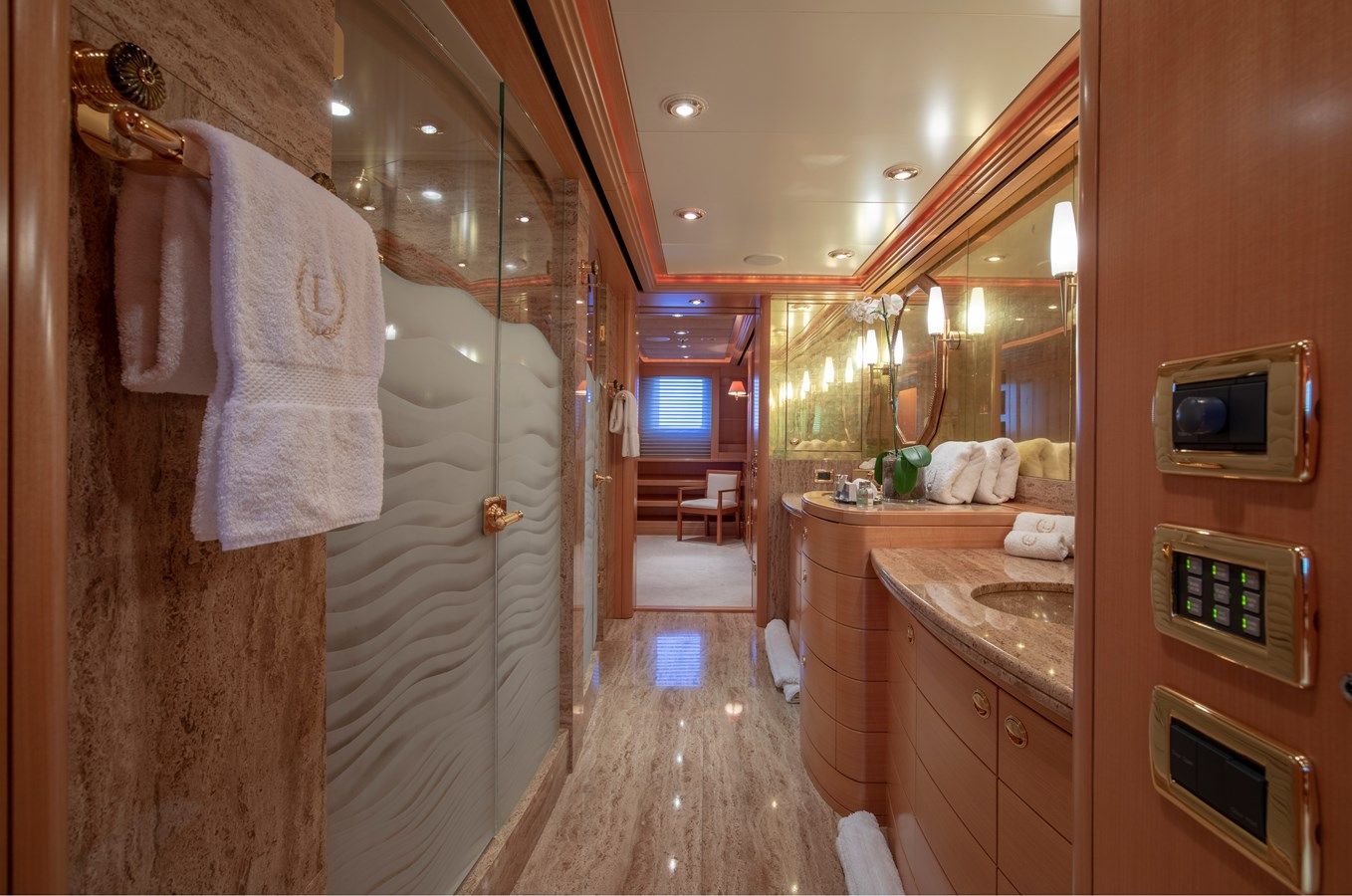 Стоимость яхты LAUREL 240