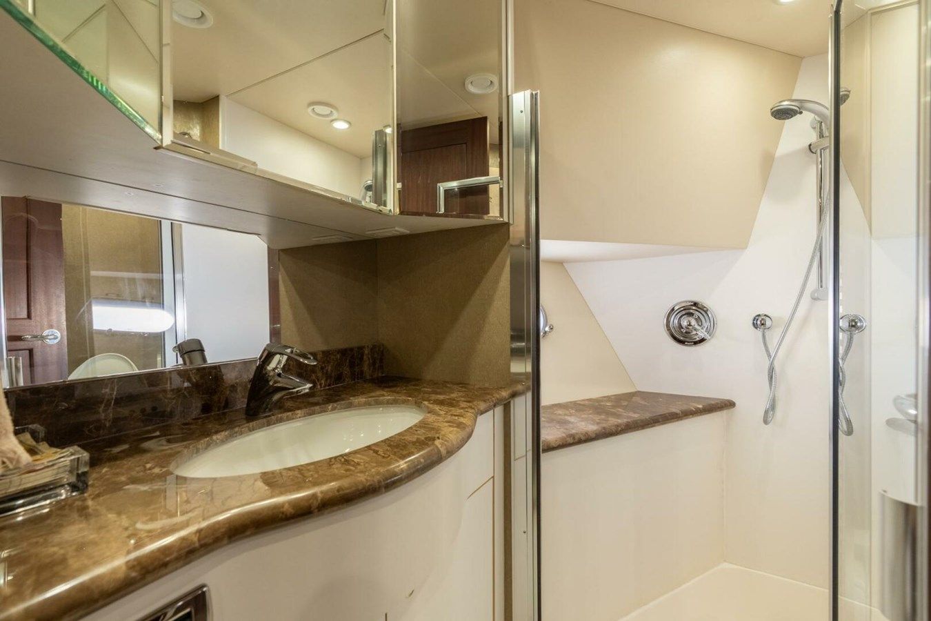 Купить яхту LAST CALL 2009 в Shestakov Yacht Sales