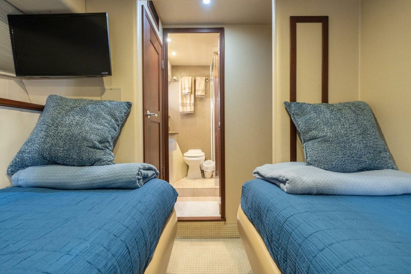 Купить LAST CALL 65 Motor Yacht