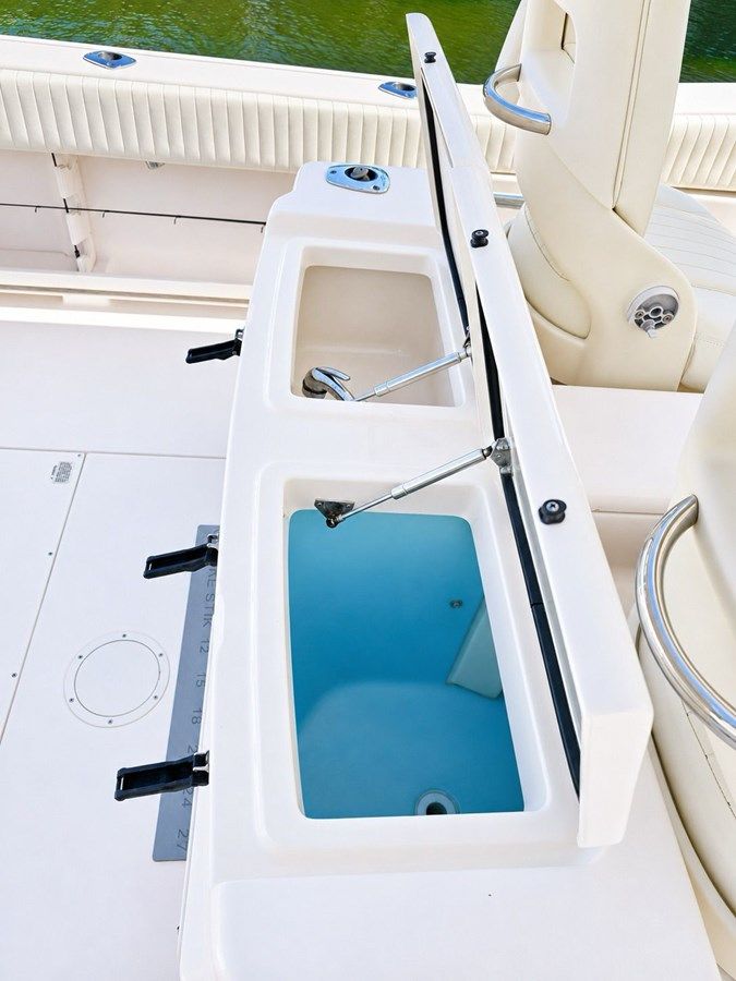 Buy a 30 ft 2014 Grady-White Canyon 306 2014 at Shestakov Yacht Sales