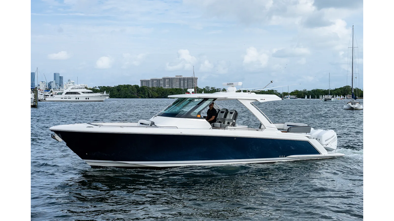 Buy a LIQUID ASSET 38 at Shestakov Yacht Sales