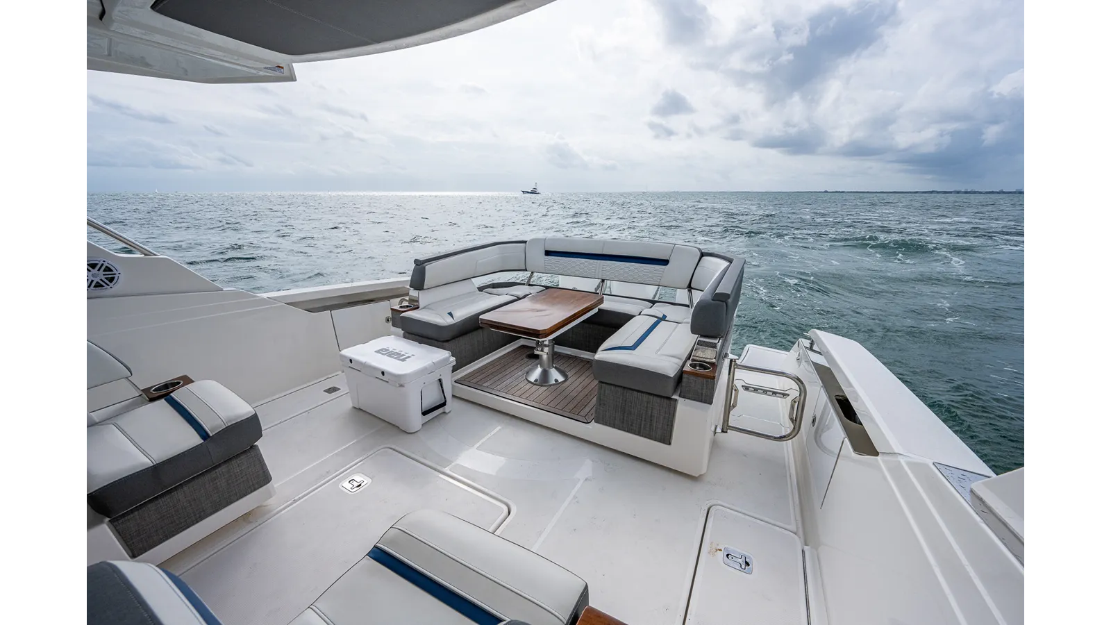 the best price on LIQUID ASSET 38