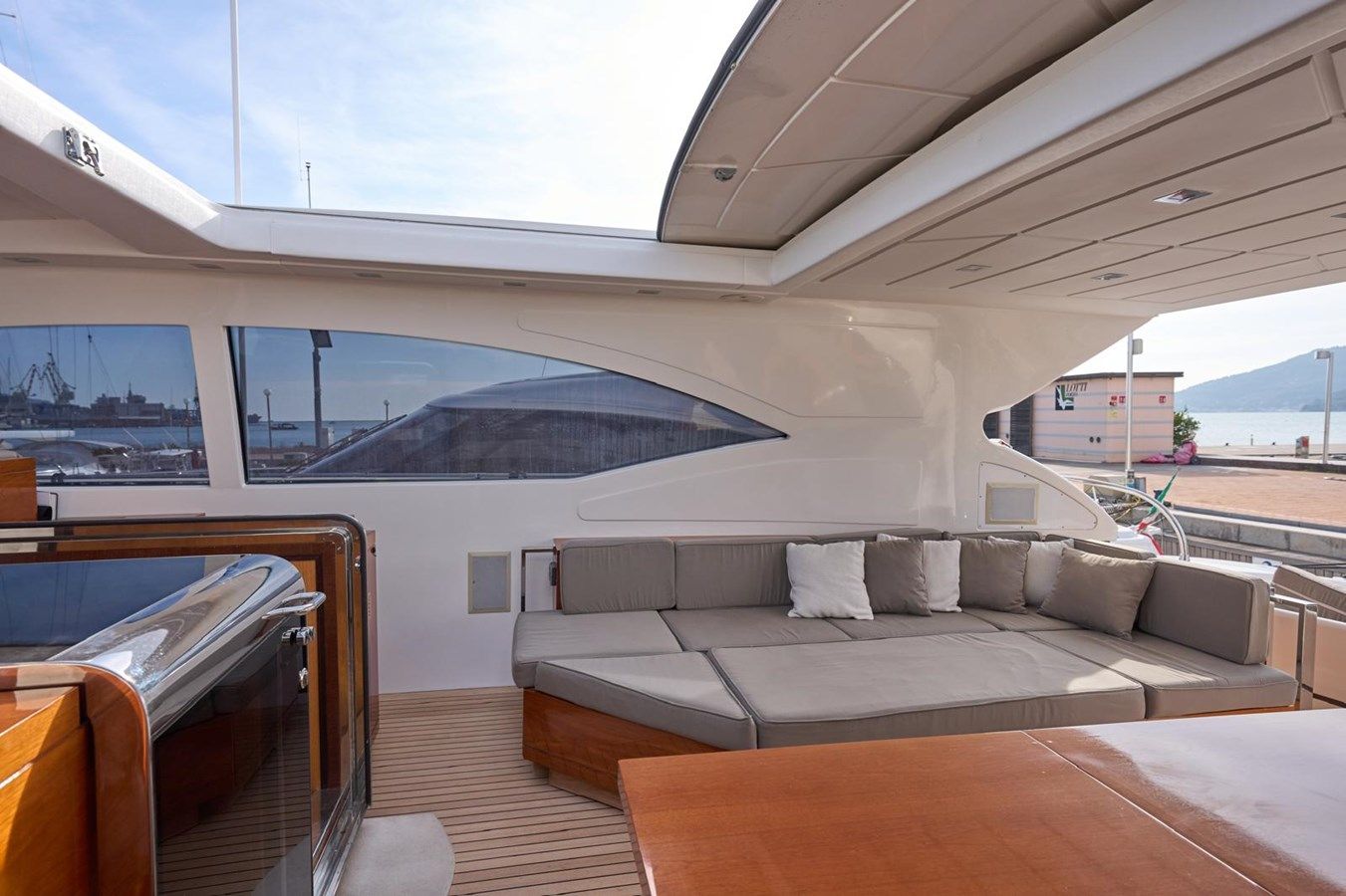 LE.ONE - OVERMARINE GROUP yacht sale