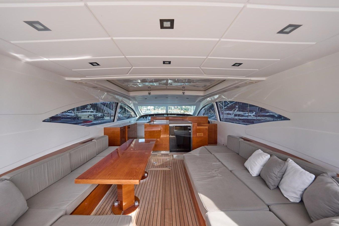 Buy a yacht LE.ONE Mangusta 72