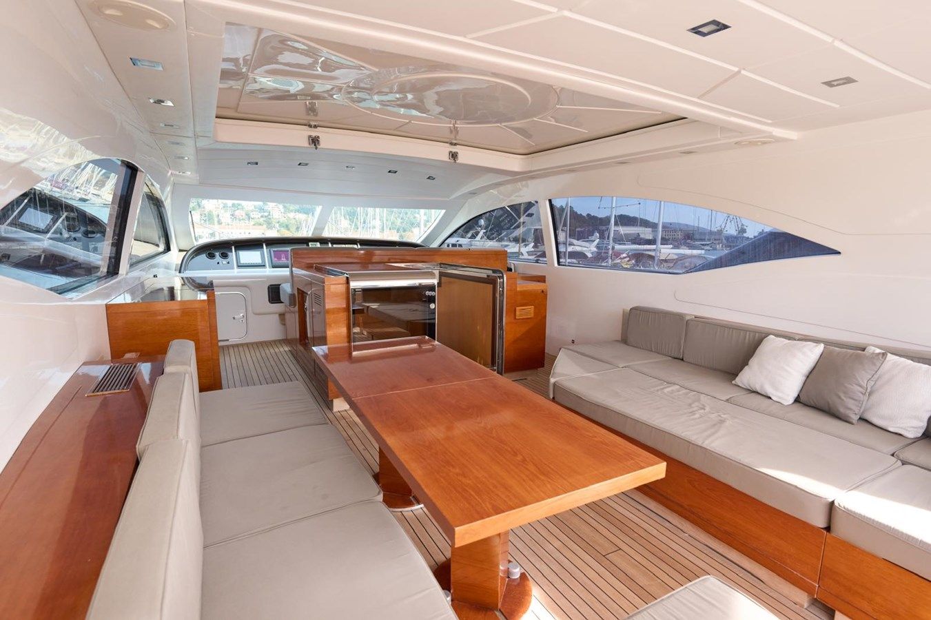 LE.ONE - OVERMARINE GROUP price
