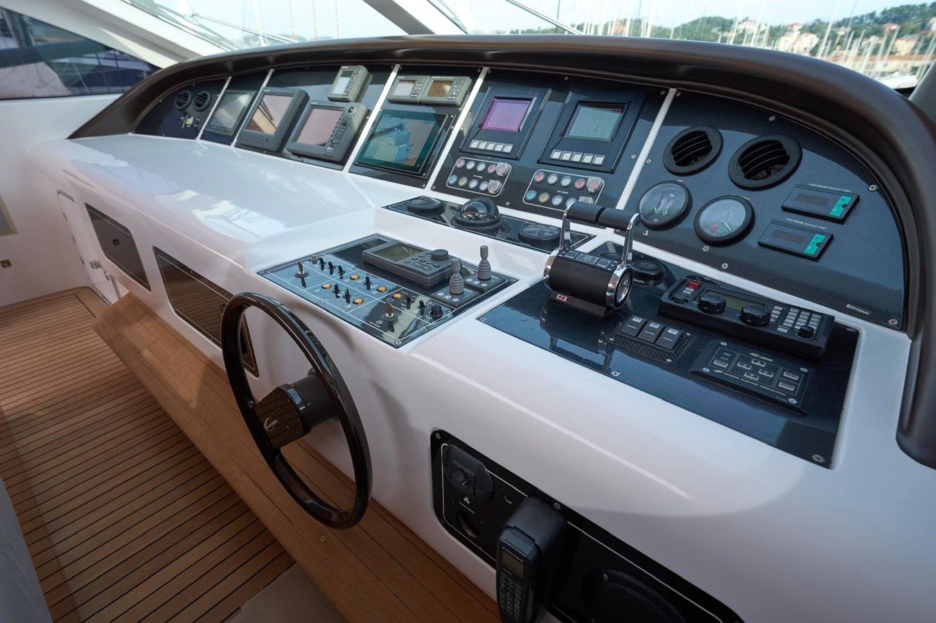 Buy a yacht LE.ONE - OVERMARINE GROUP