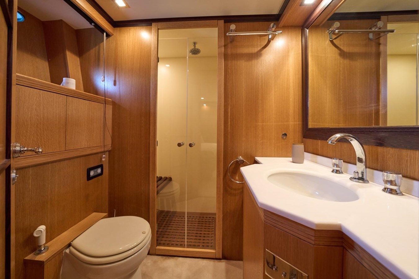 LE.ONE Mangusta 72 yacht sale