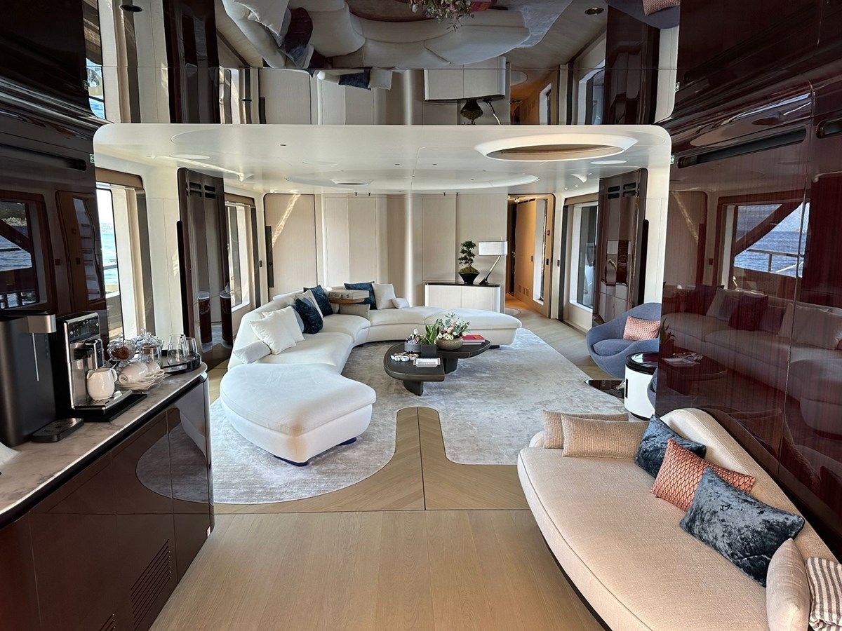 Buy a SHABBY - Azimut Yachts at Shestakov Yacht Sales