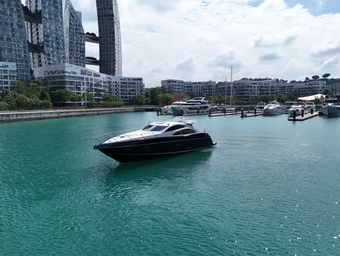 the best price on  Regent V