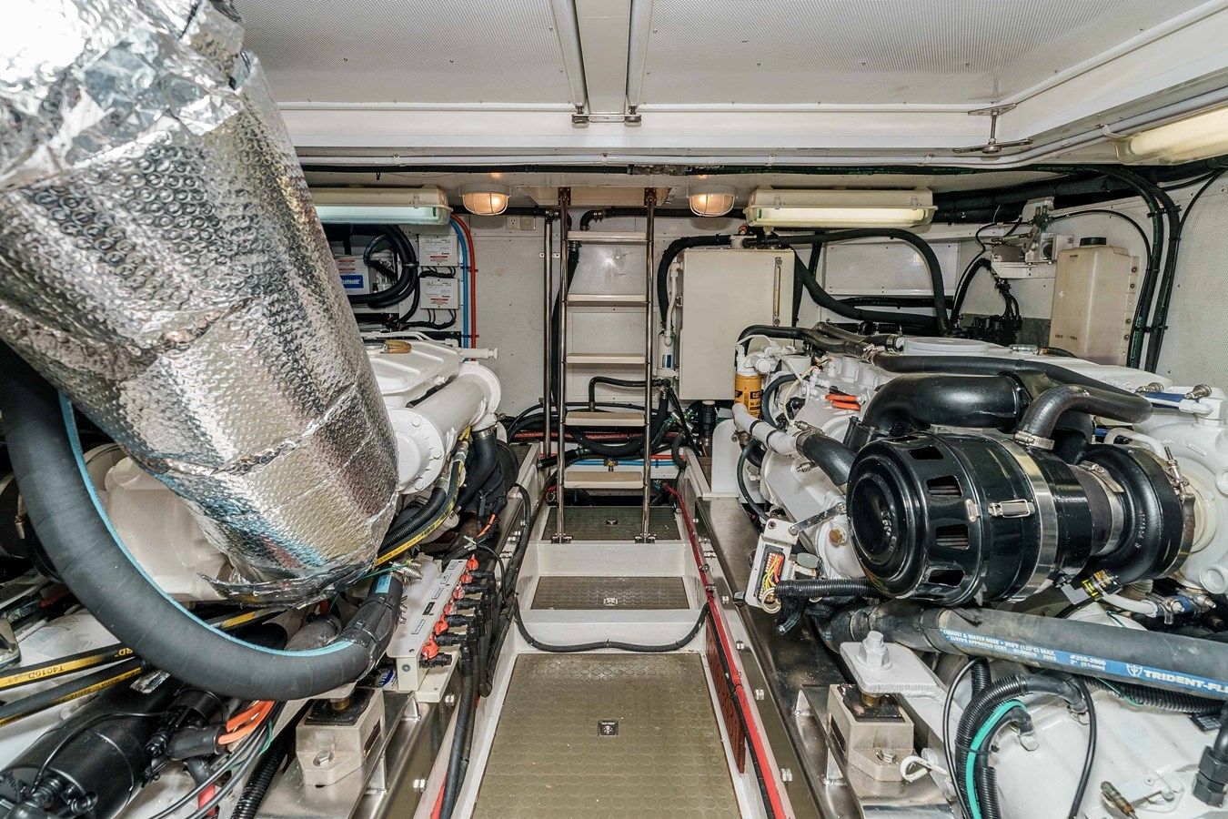 Продажа яхты Blue Tango - OFFSHORE YACHTS