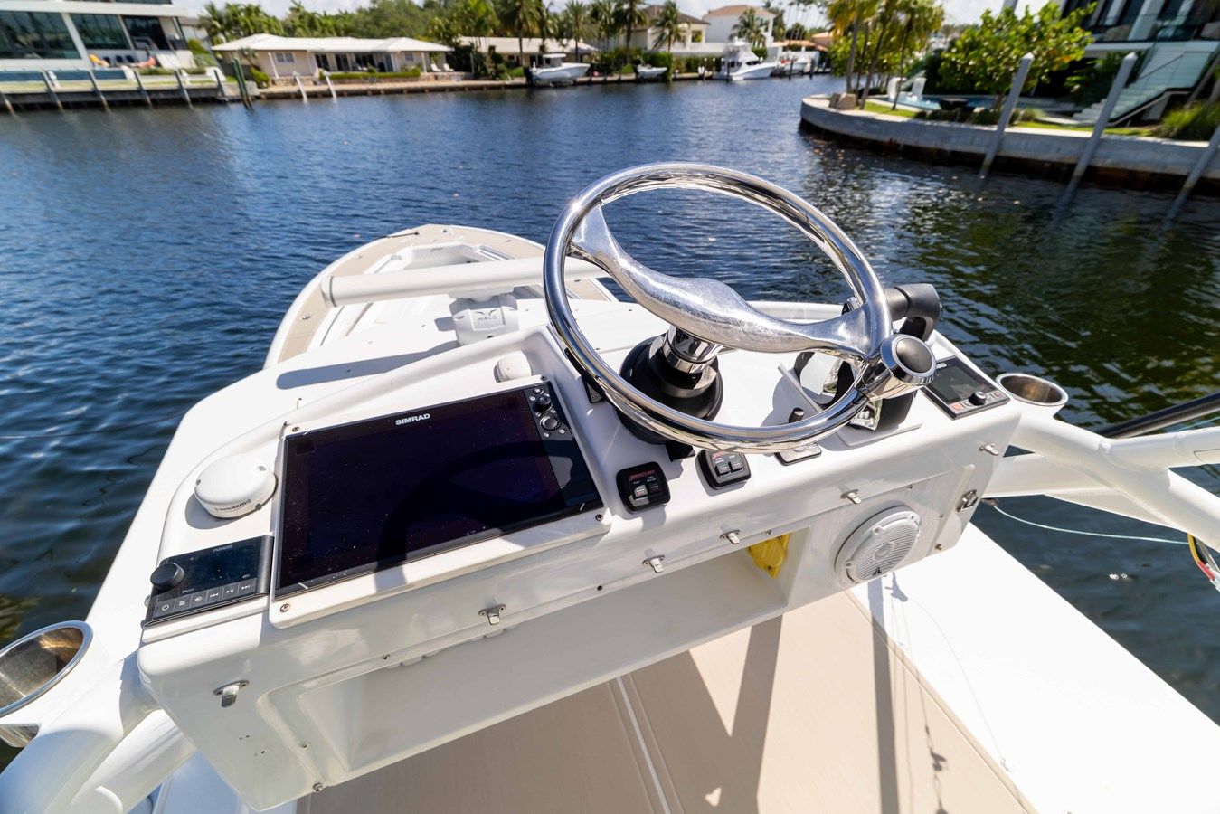 Buy a yacht NA 2011