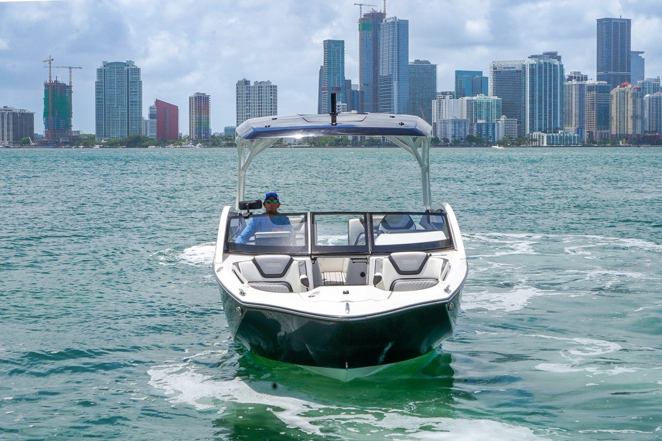 Buy a yacht NA 2021