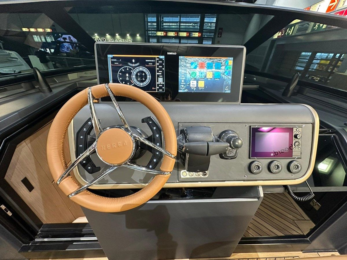 NA 40 yacht sale