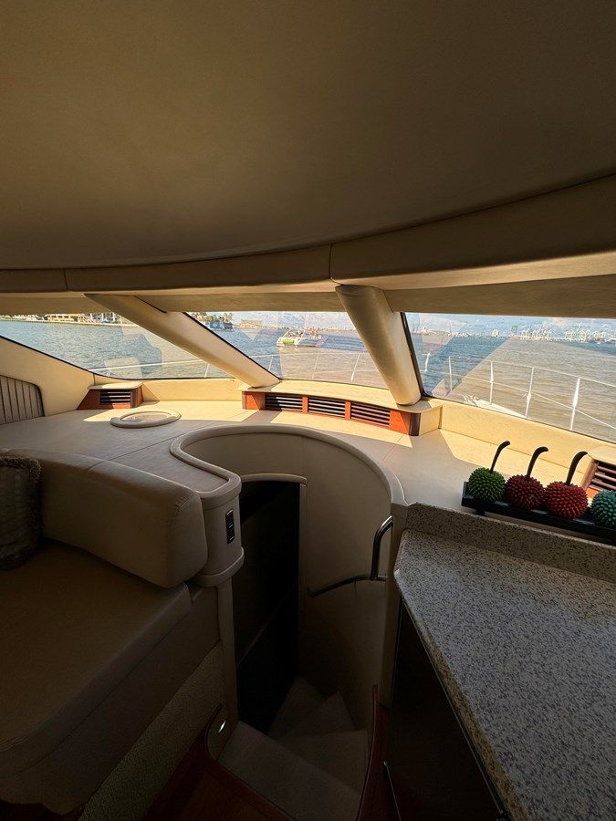 best yacht sales deals BLACKSUBMARINE III 58