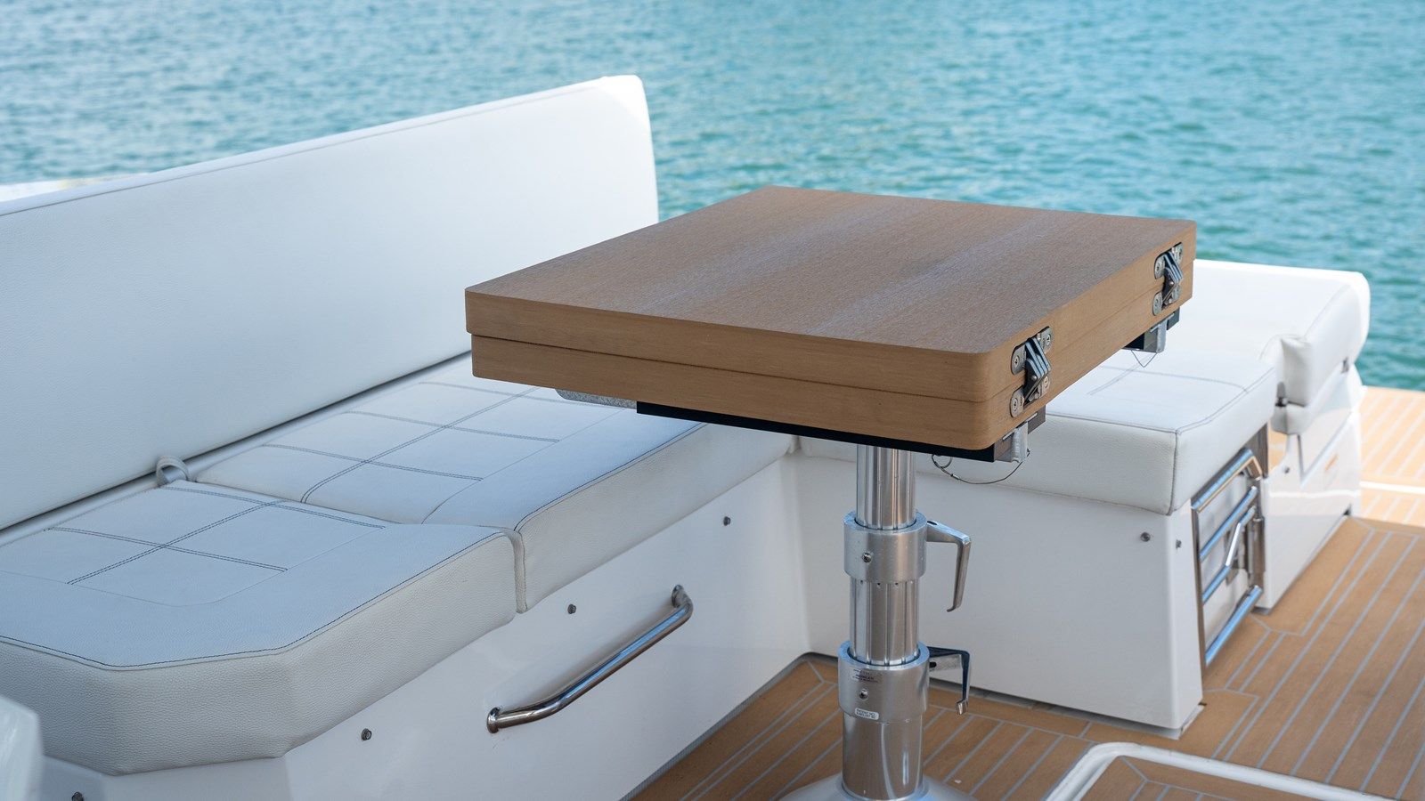 best yacht sales deals Here Be Dragons 390 Express Coupe