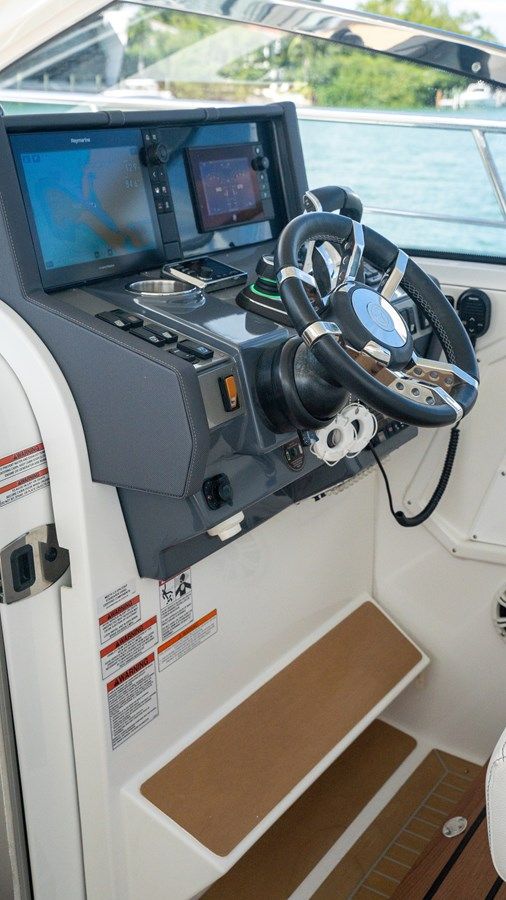 Here Be Dragons 390 Express Coupe yacht sale