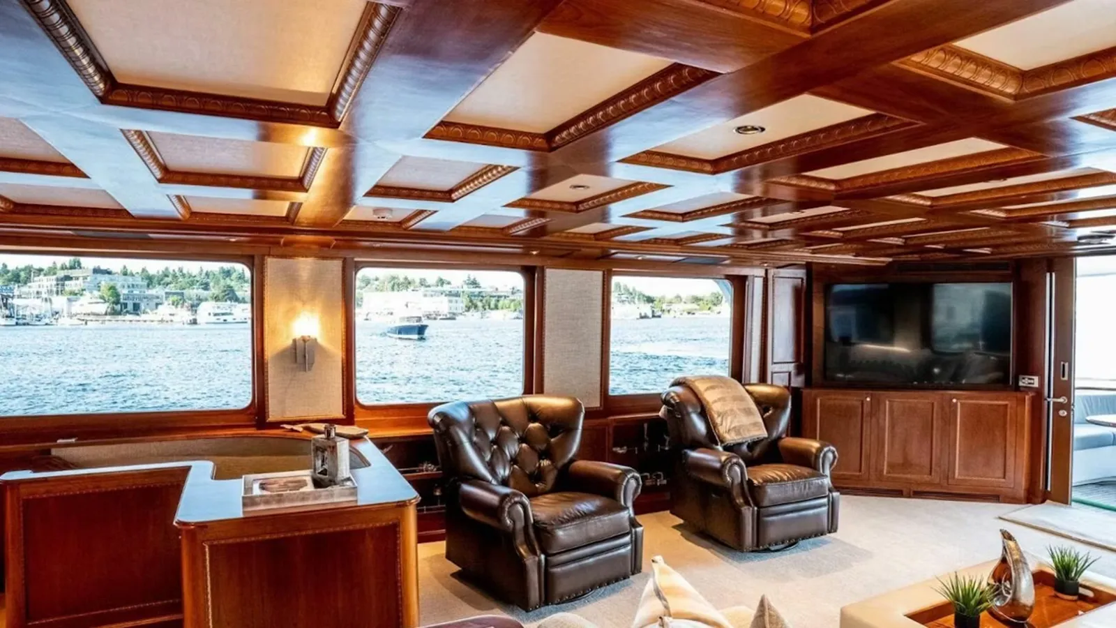 Buy a yacht Dozer - QUEENSHIP