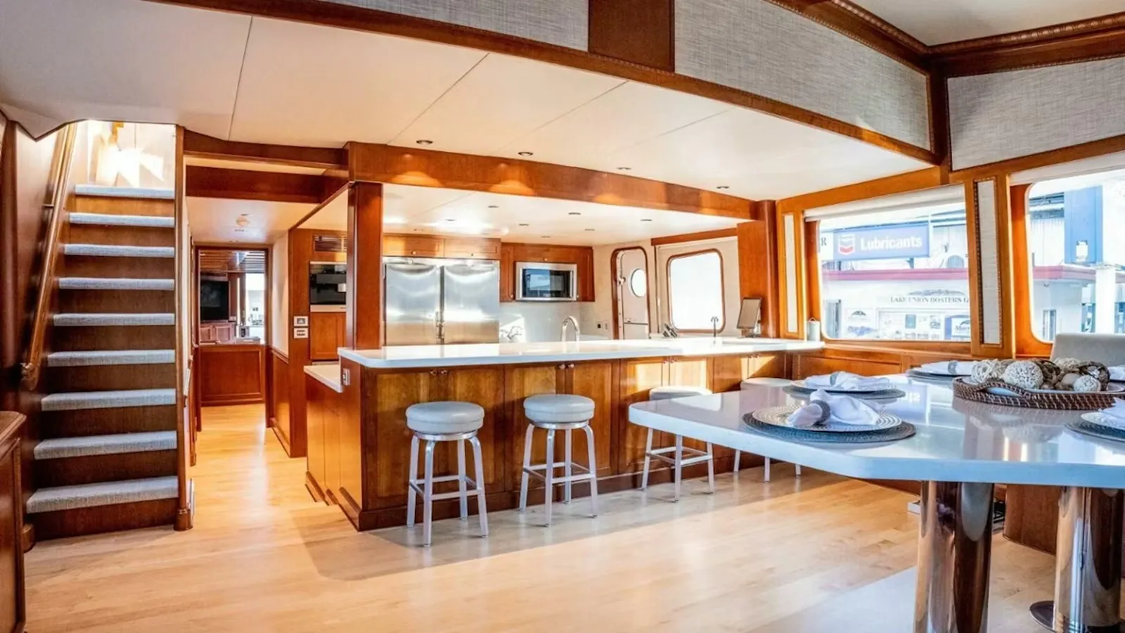 best yacht sales deals Dozer 1993