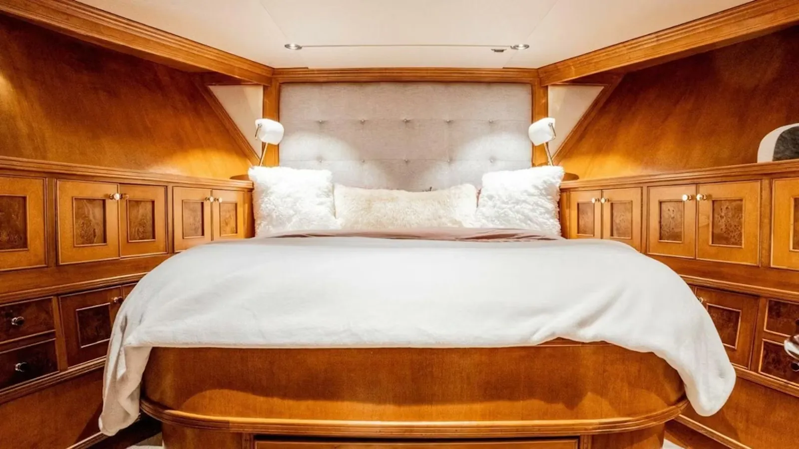 Dozer Explorer yacht sale