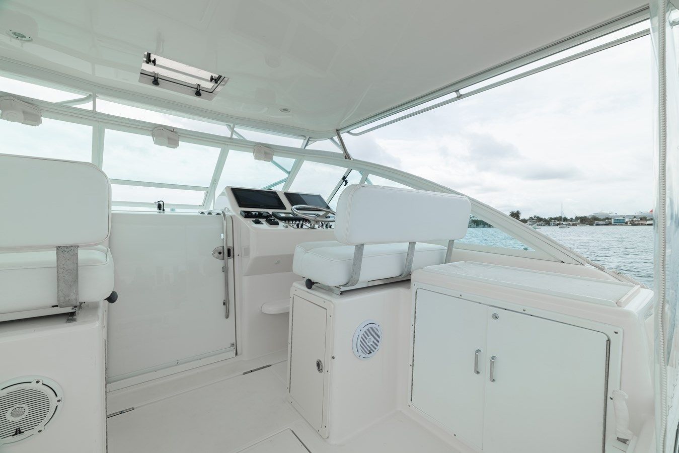 Купить Time Flies - Cabo Yachts