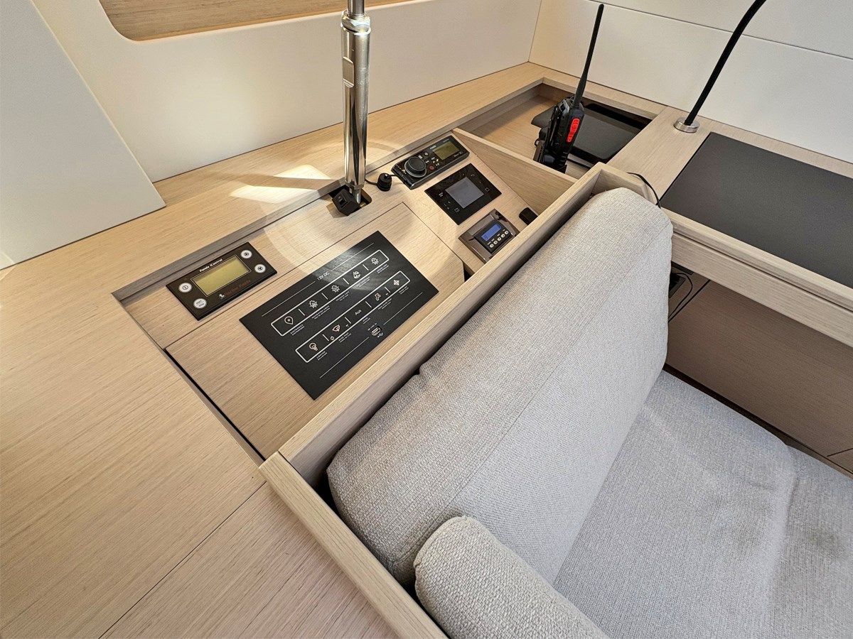 Buy a AVANT - Beneteau at Shestakov Yacht Sales