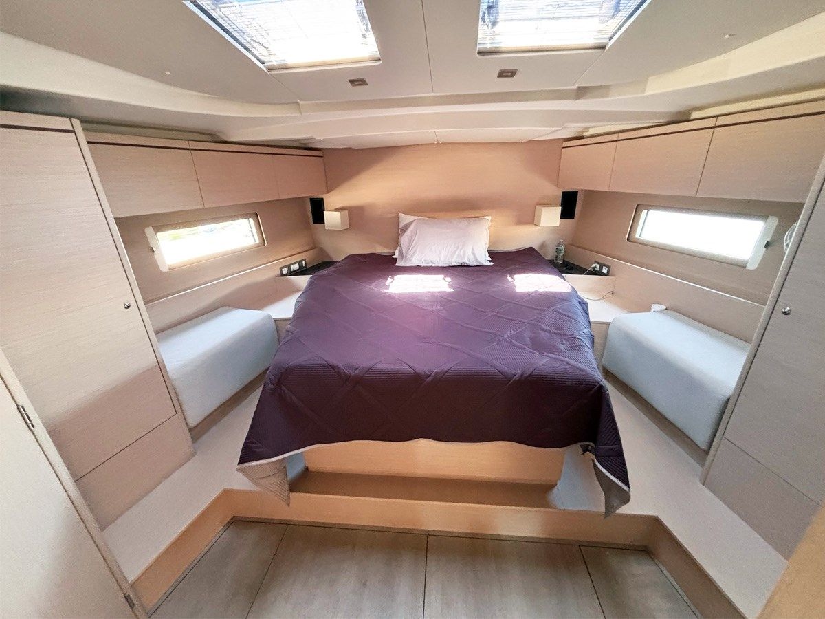 best yacht sales deals AVANT Oceanis 51.1