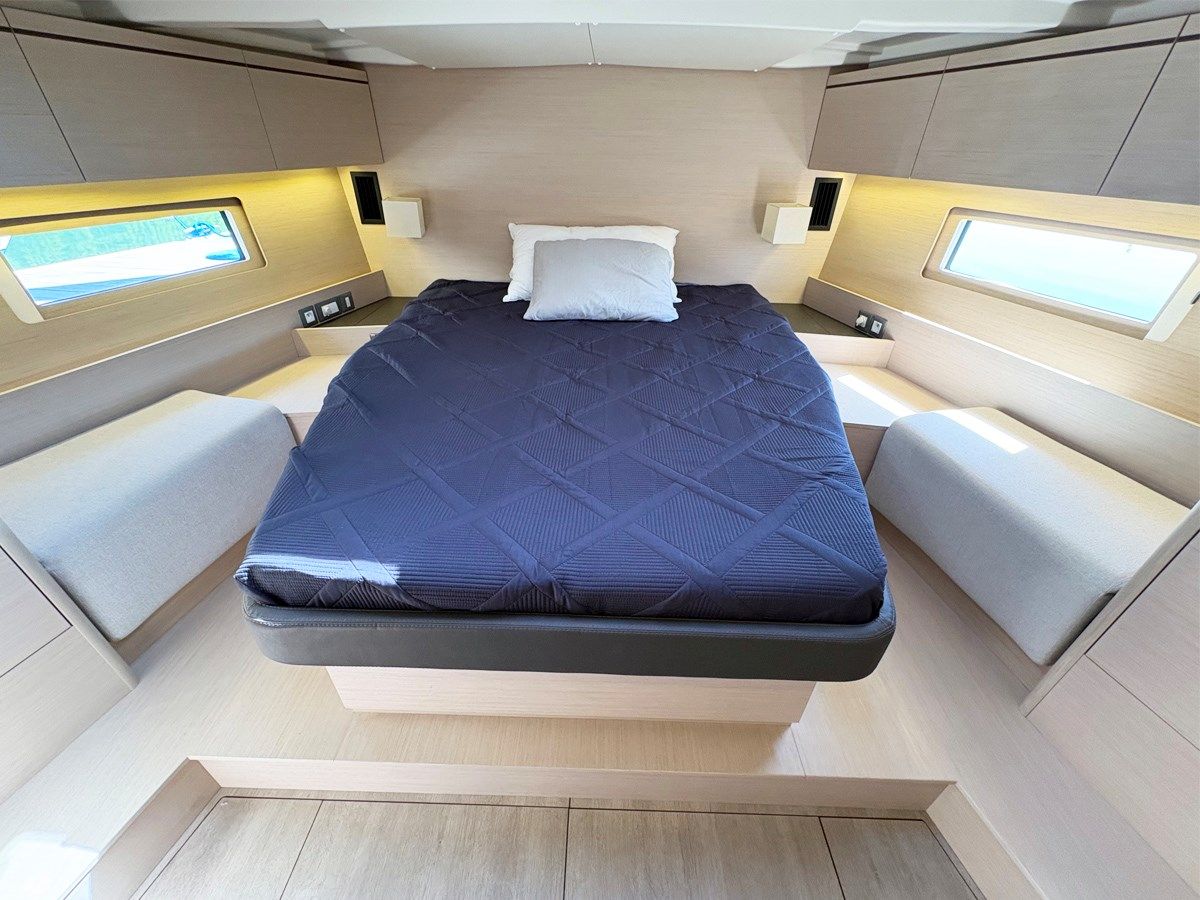 the best price on AVANT - Beneteau