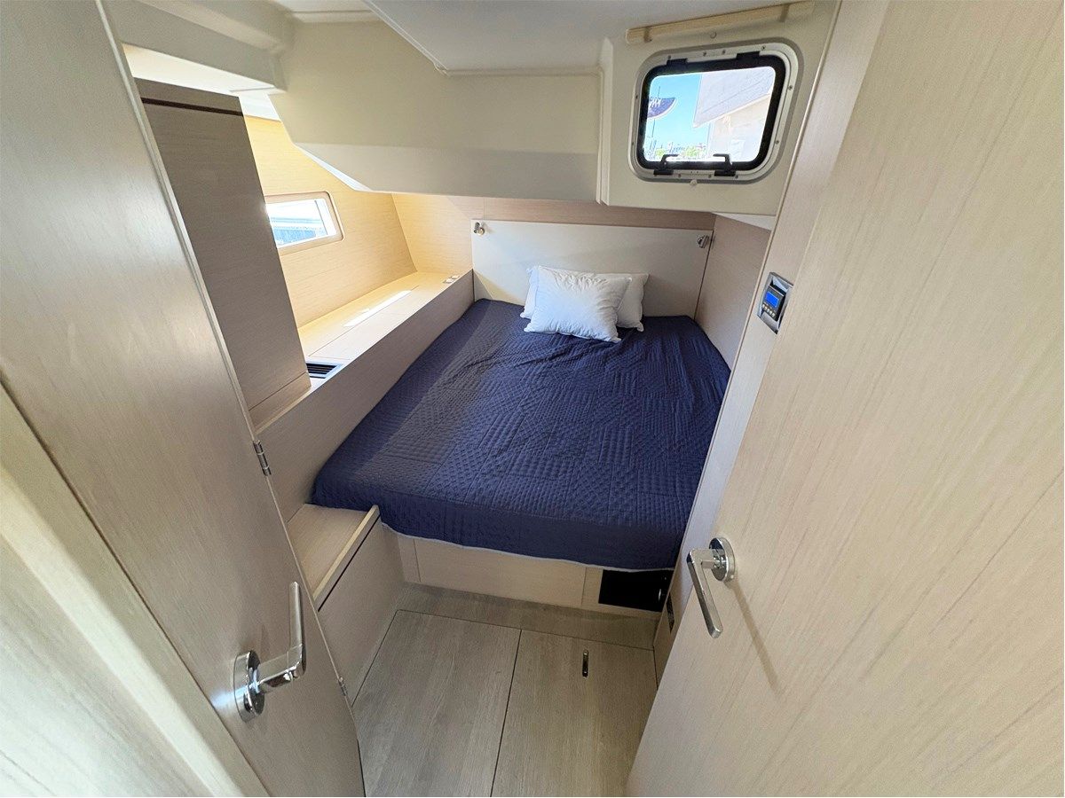 Buy a yacht AVANT
