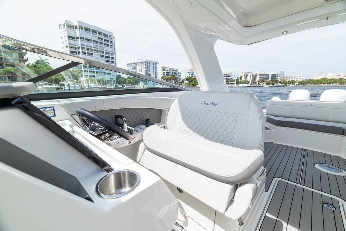 the best price on NA - SEA RAY
