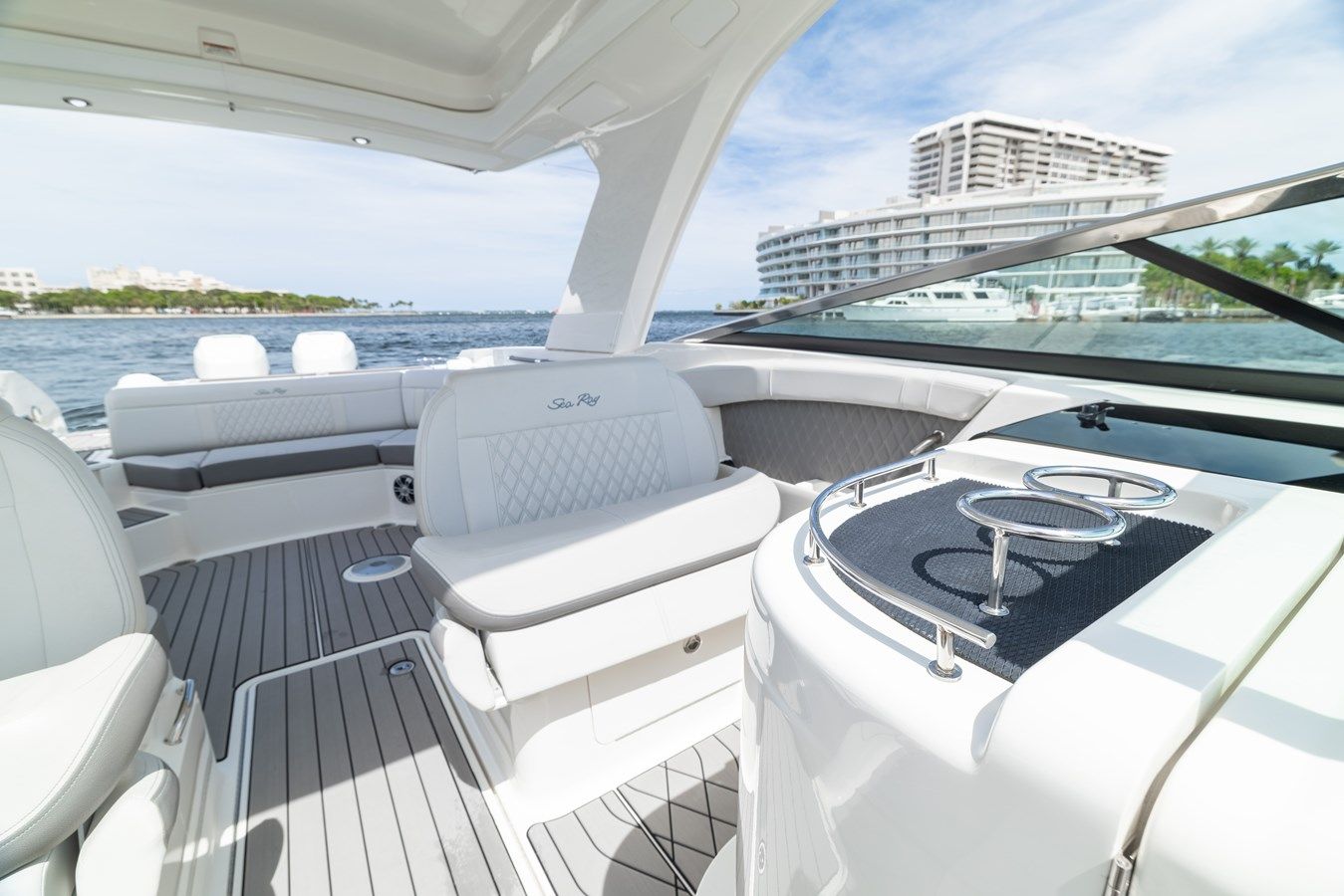 Buy a NA - SEA RAY at Shestakov Yacht Sales