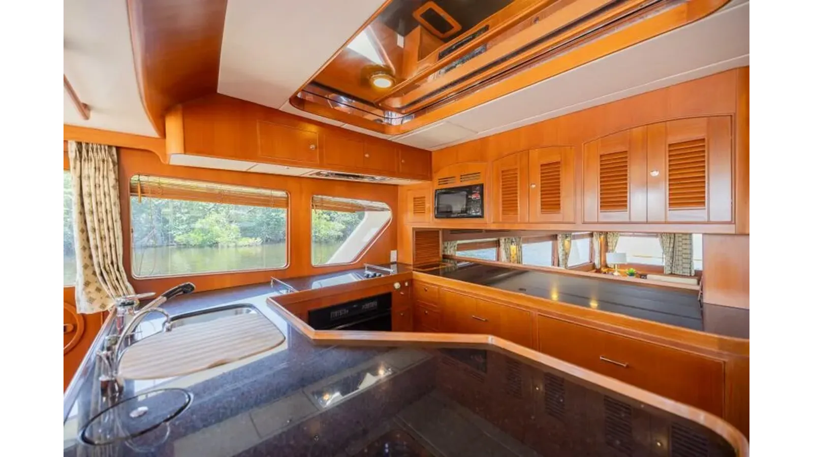 Buy a THE GARLIC - Marlow at Shestakov Yacht Sales