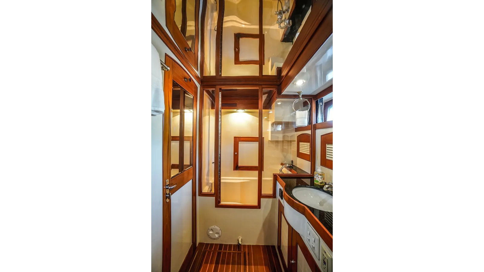 Buy a yacht THE GARLIC 70