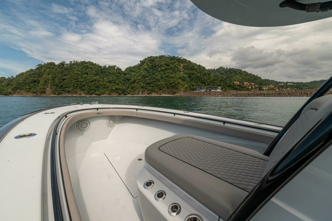 Купить яхту V-33 VALHALLA 2024 в Shestakov Yacht Sales
