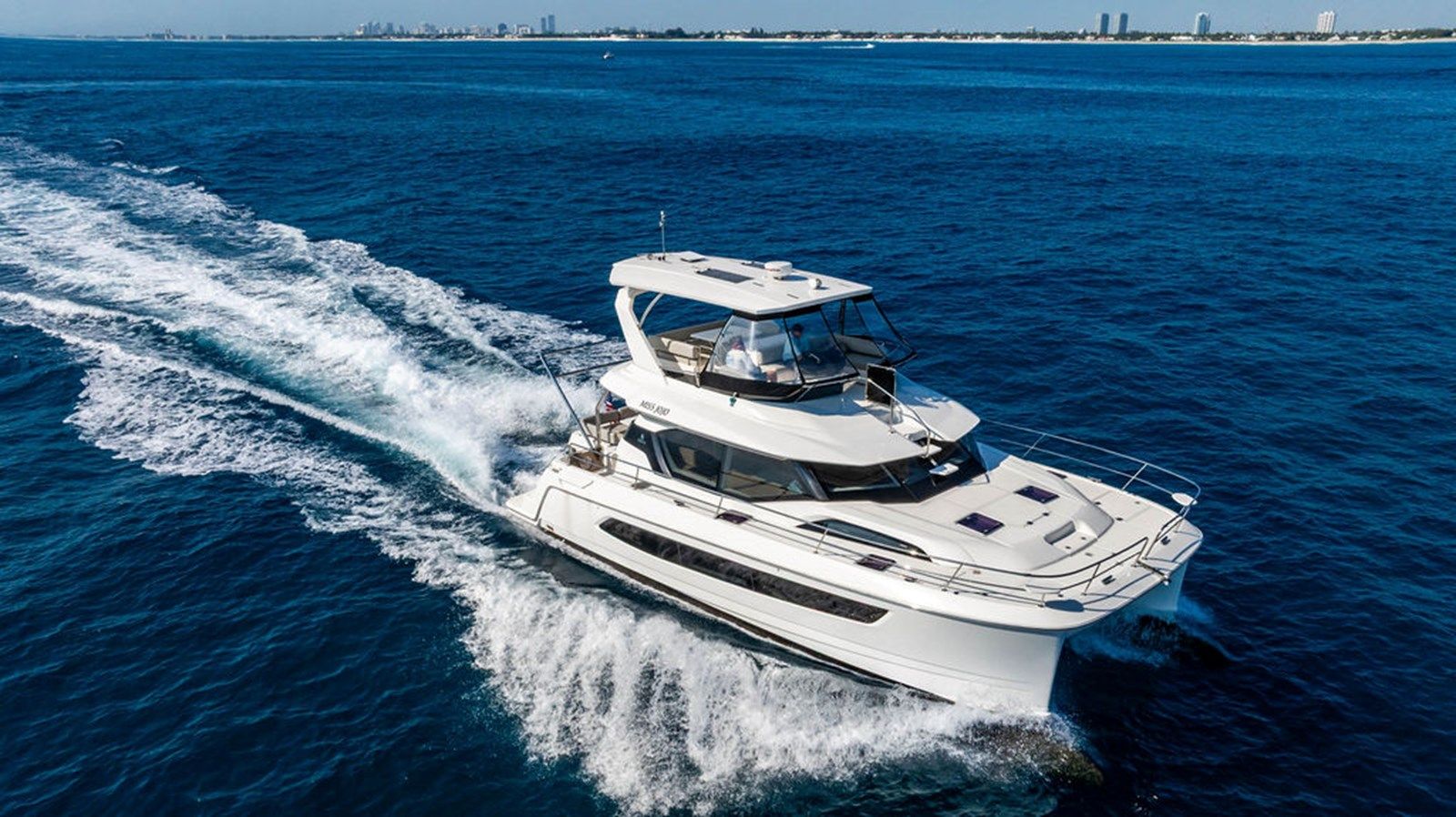 Aquila 44 Yacht 44 Yacht price