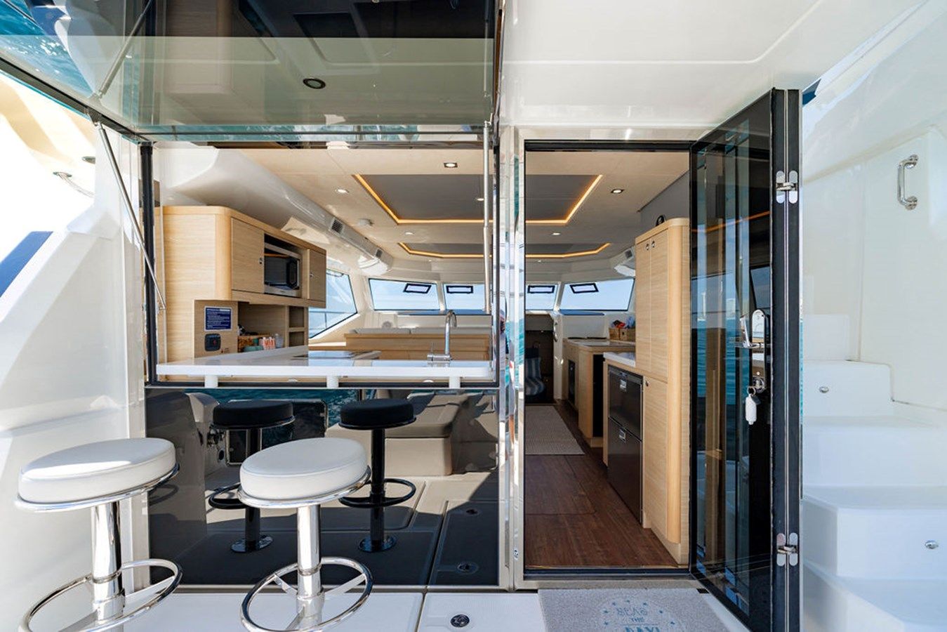 best yacht sales deals Aquila 44 Yacht 44 Yacht