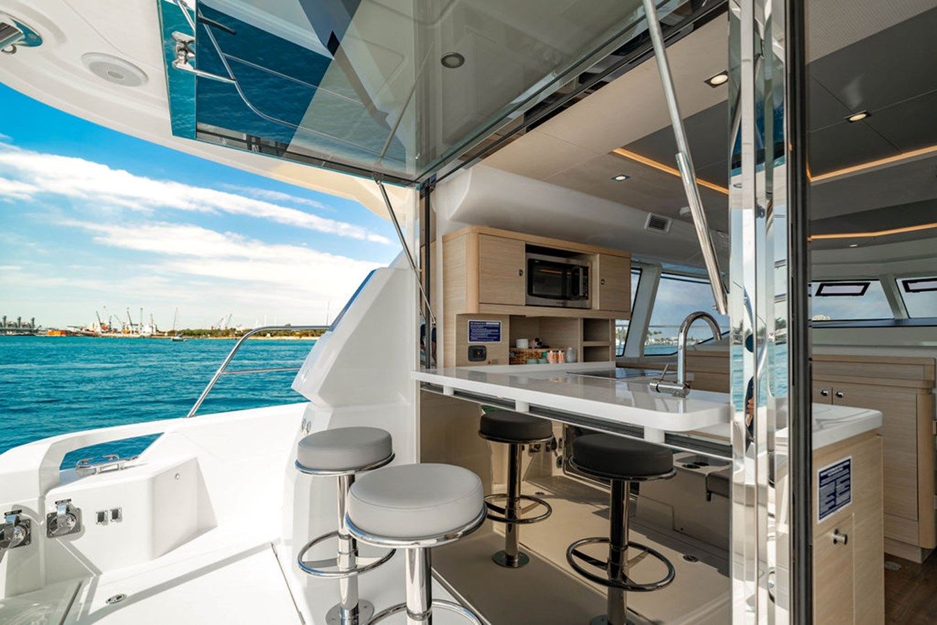 best yacht sales deals Aquila 44 Yacht - Aquila Power Catamarans