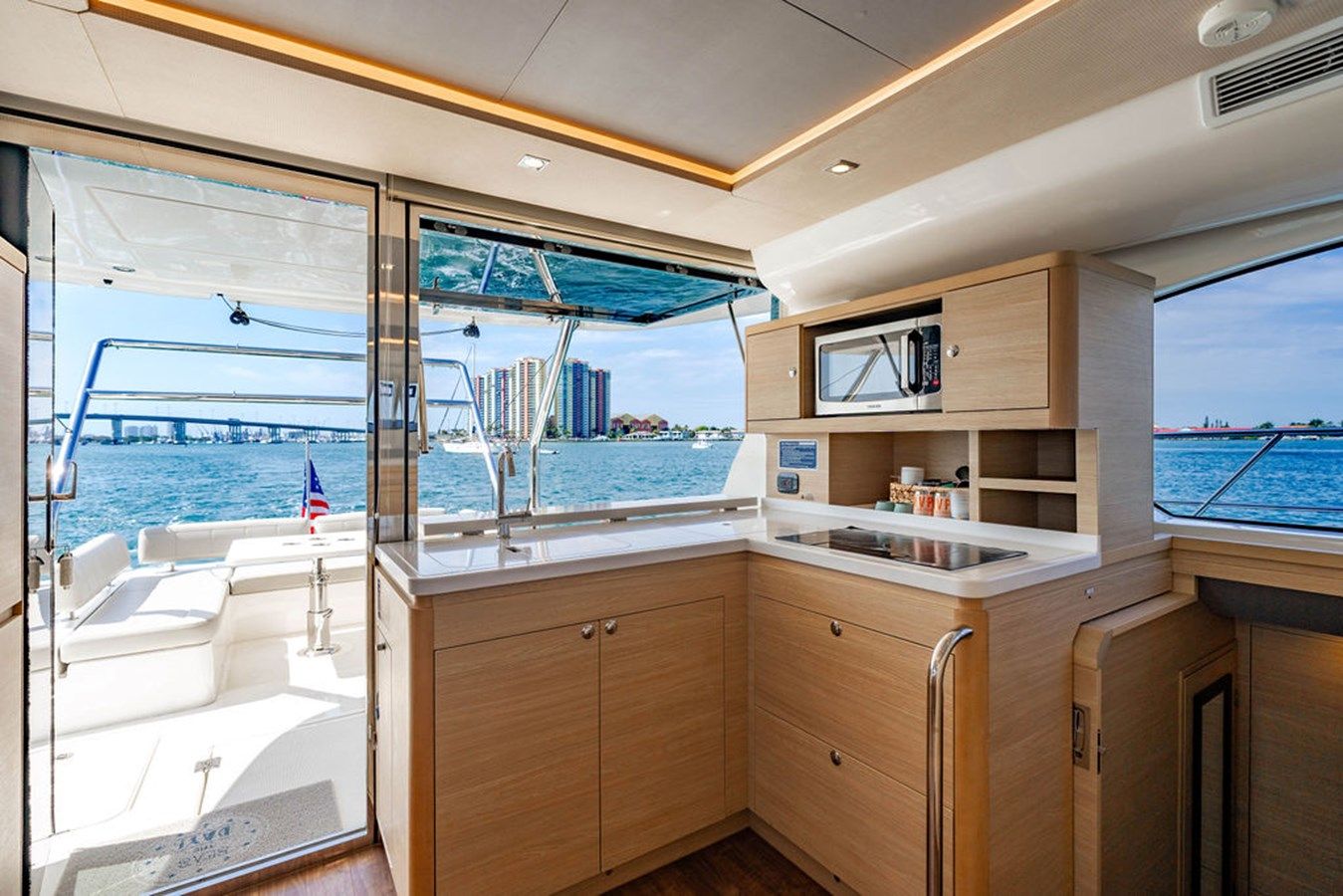Aquila 44 Yacht - Aquila Power Catamarans