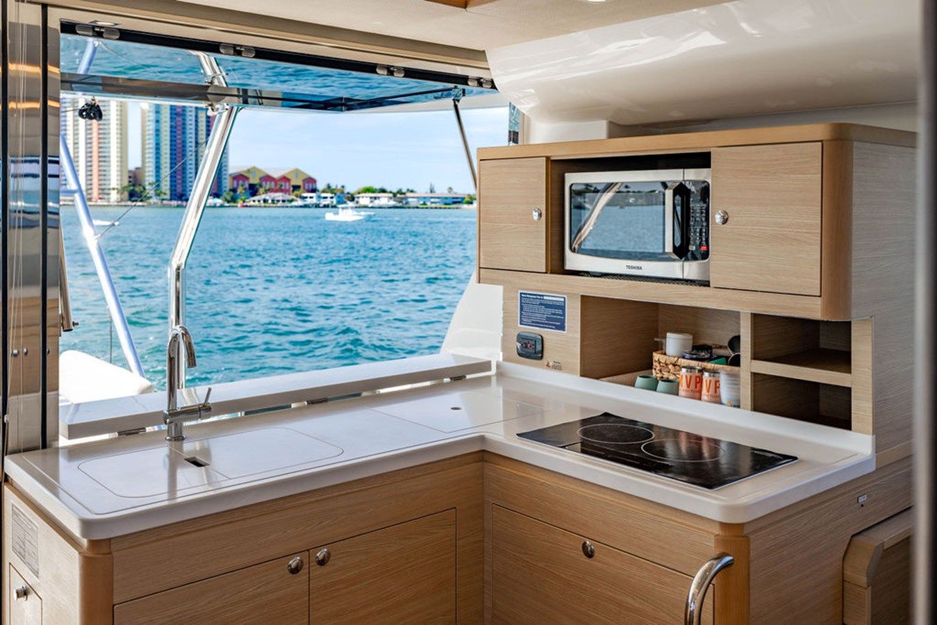 best yacht sales deals Aquila 44 Yacht - Aquila Power Catamarans