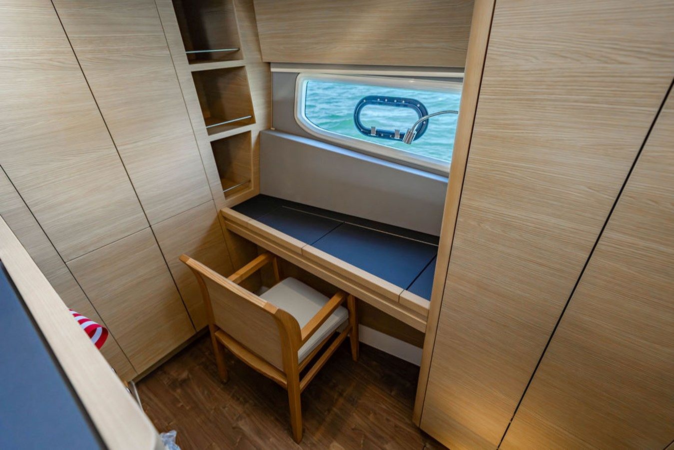 Buy a yacht Aquila 44 Yacht 44 Yacht