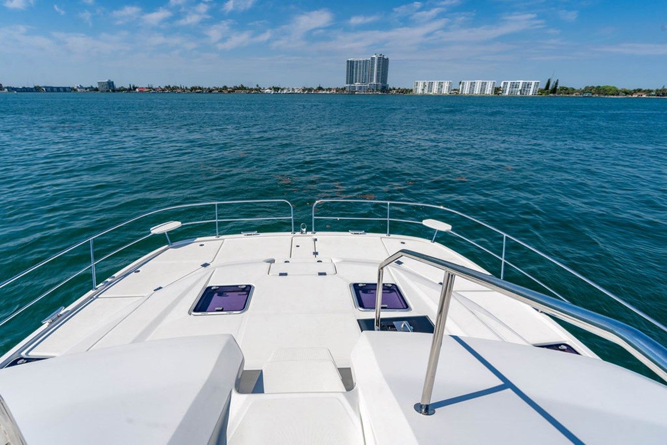 Buy a yacht Aquila 44 Yacht