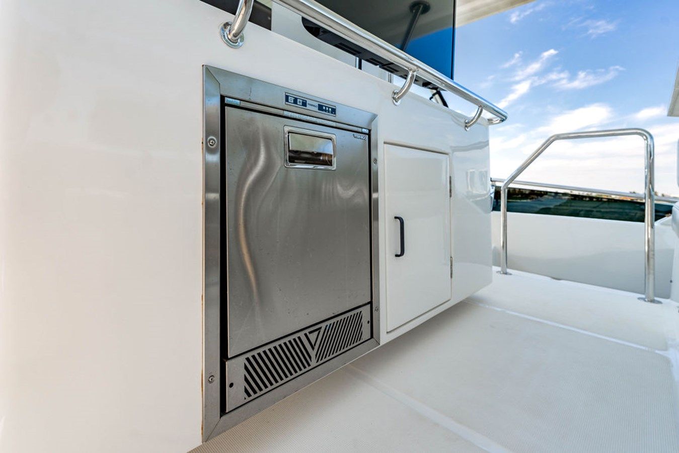 Buy a Aquila 44 Yacht 44 at Shestakov Yacht Sales