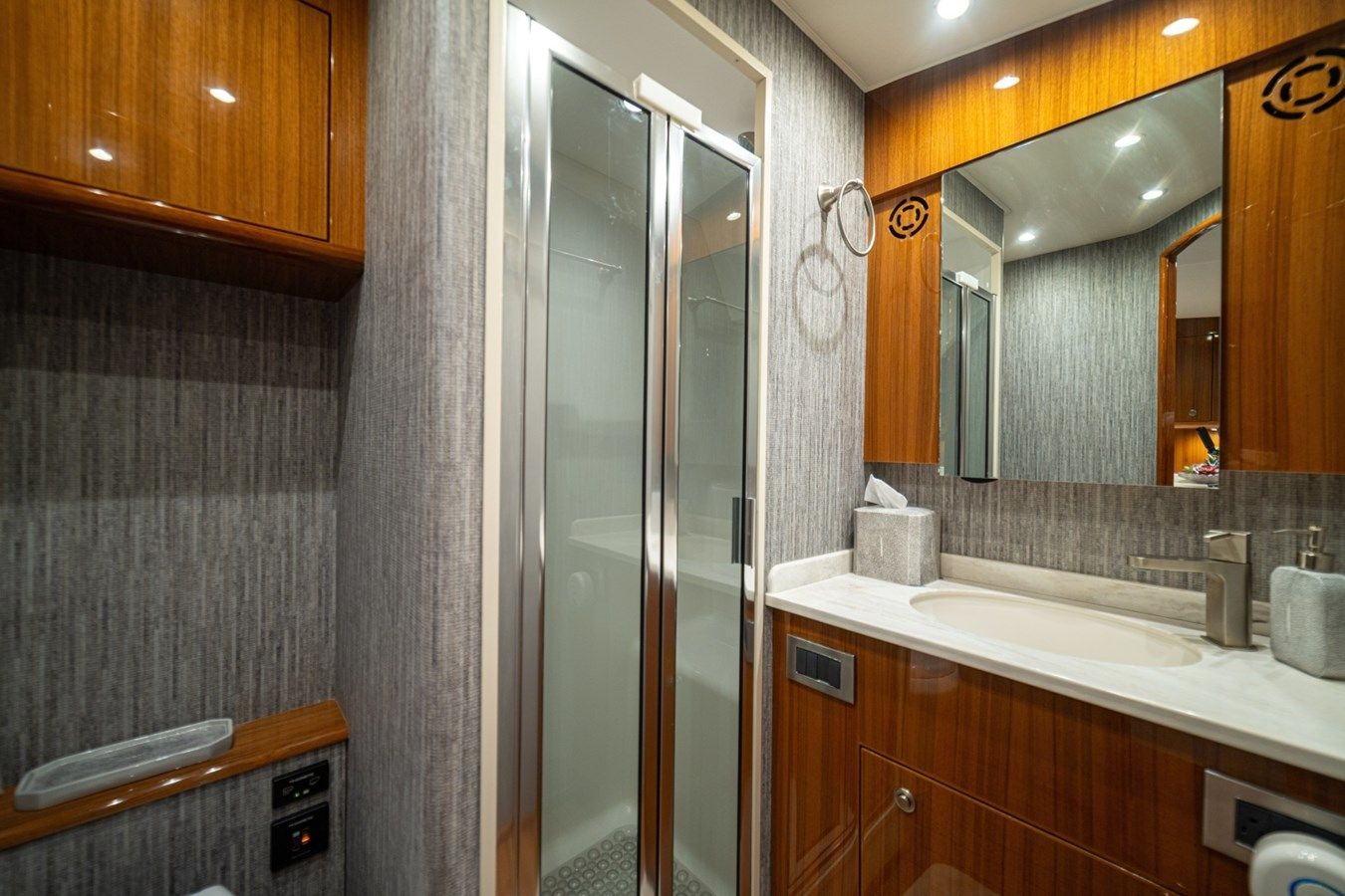 best yacht sales deals SCARLET 2023
