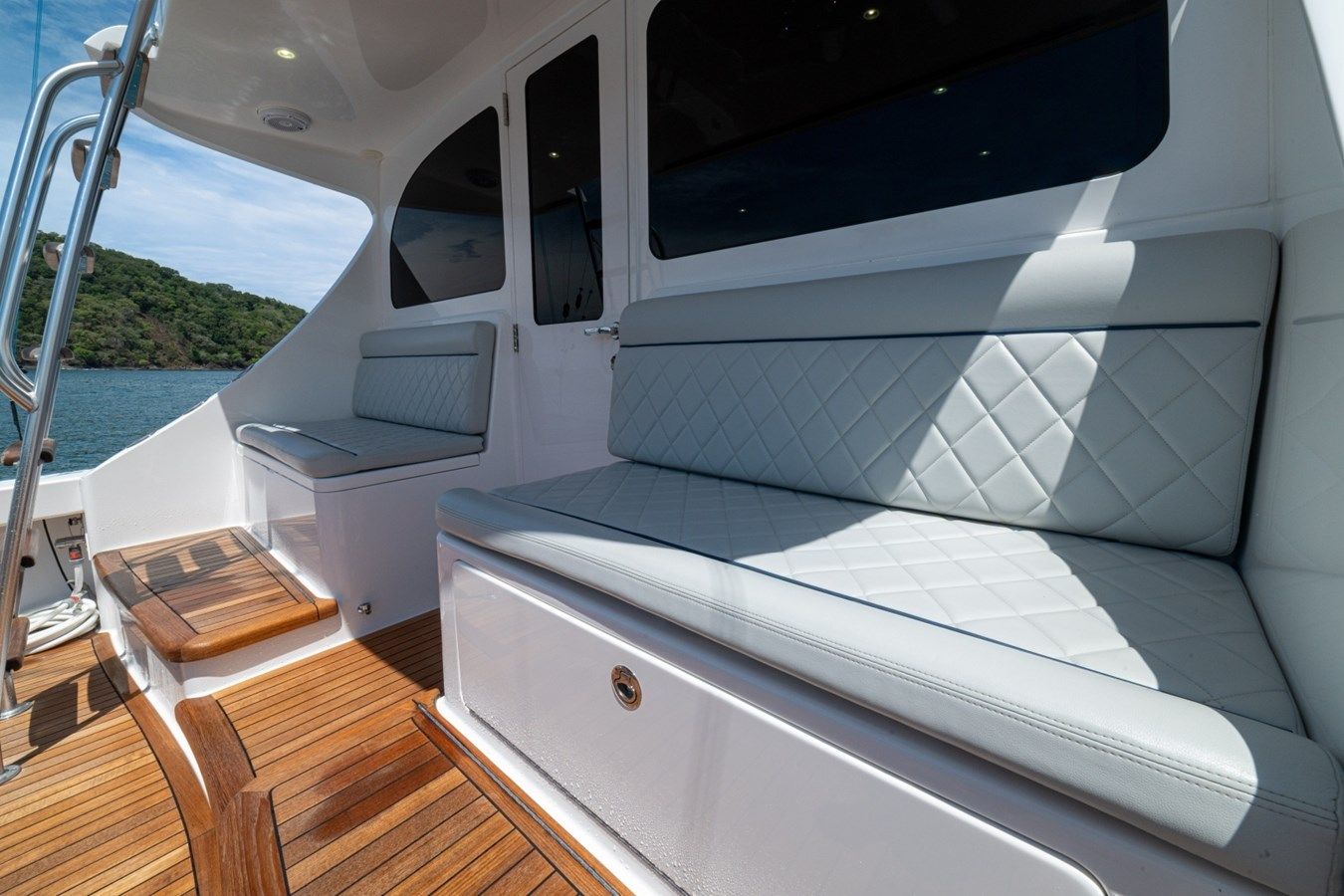 Buy a yacht SCARLET - VIKING
