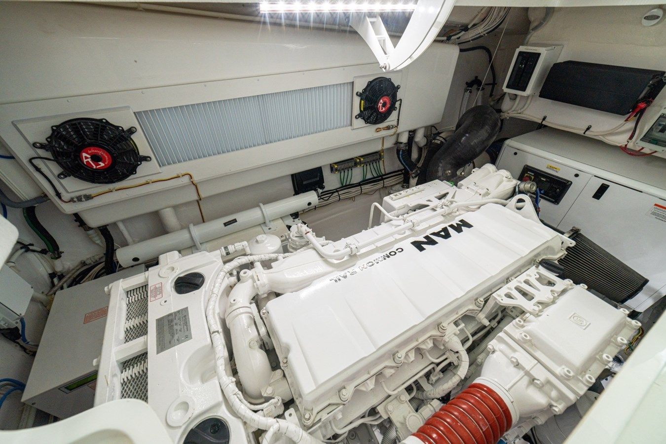 Buy a SCARLET 2023 at Shestakov Yacht Sales