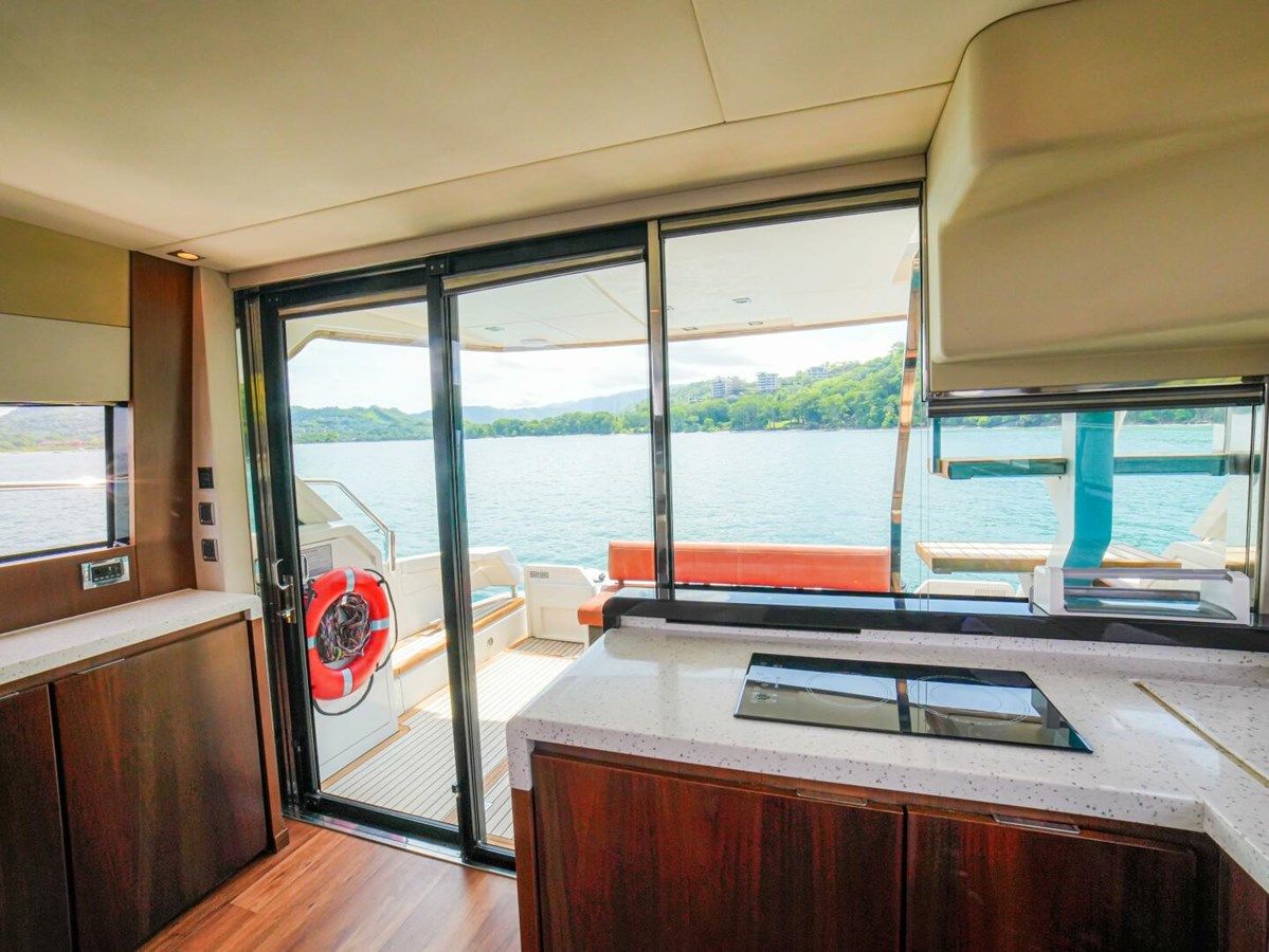 Buy a YOLO - Fairline at Shestakov Yacht Sales