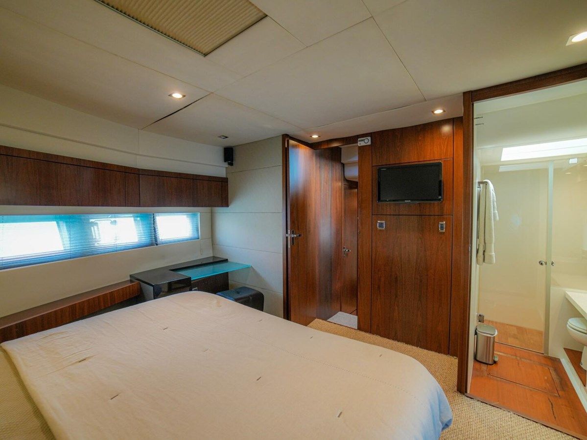 YOLO 2014 yacht sale